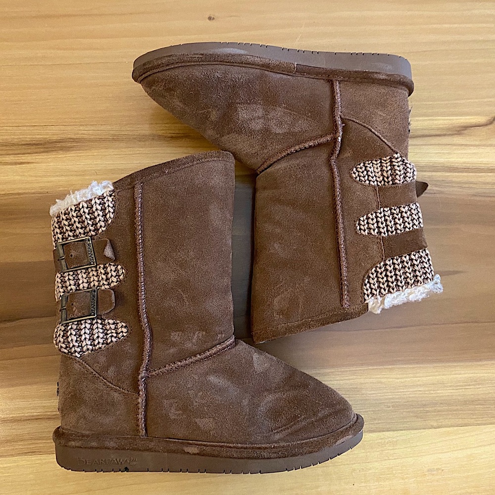 Bear paw boots- Girls size 4
